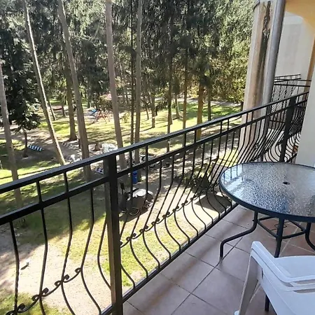 Przyjemny Blue Mare W Lukecinie